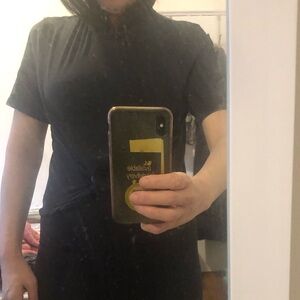 Lulu tied look at front bottom at center